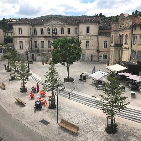 אפט Appartement En Plein Centre Ville מראה חיצוני תמונה
