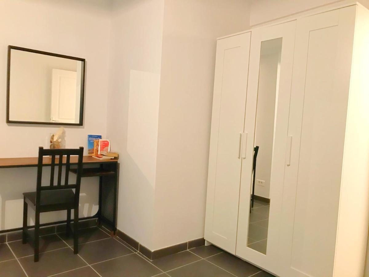 אפט Appartement En Plein Centre Ville מראה חיצוני תמונה