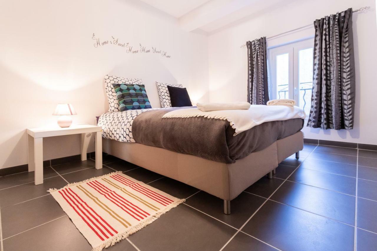 אפט Appartement En Plein Centre Ville מראה חיצוני תמונה