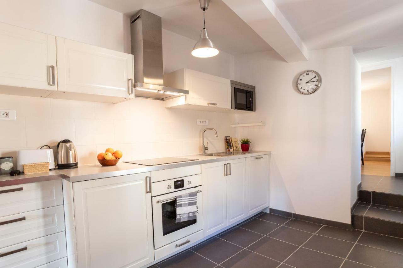 אפט Appartement En Plein Centre Ville מראה חיצוני תמונה