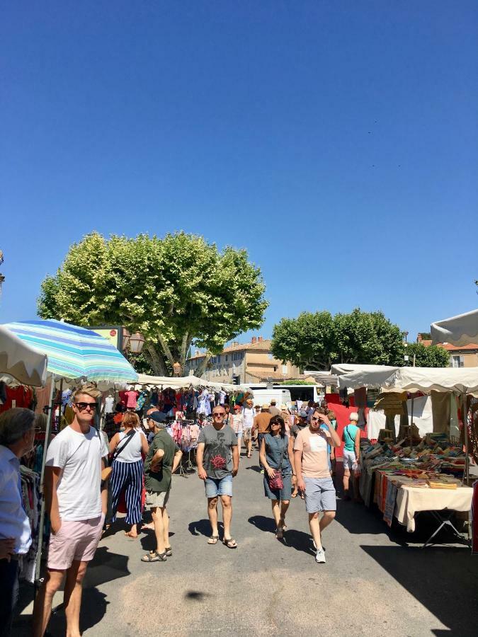 אפט Appartement En Plein Centre Ville מראה חיצוני תמונה