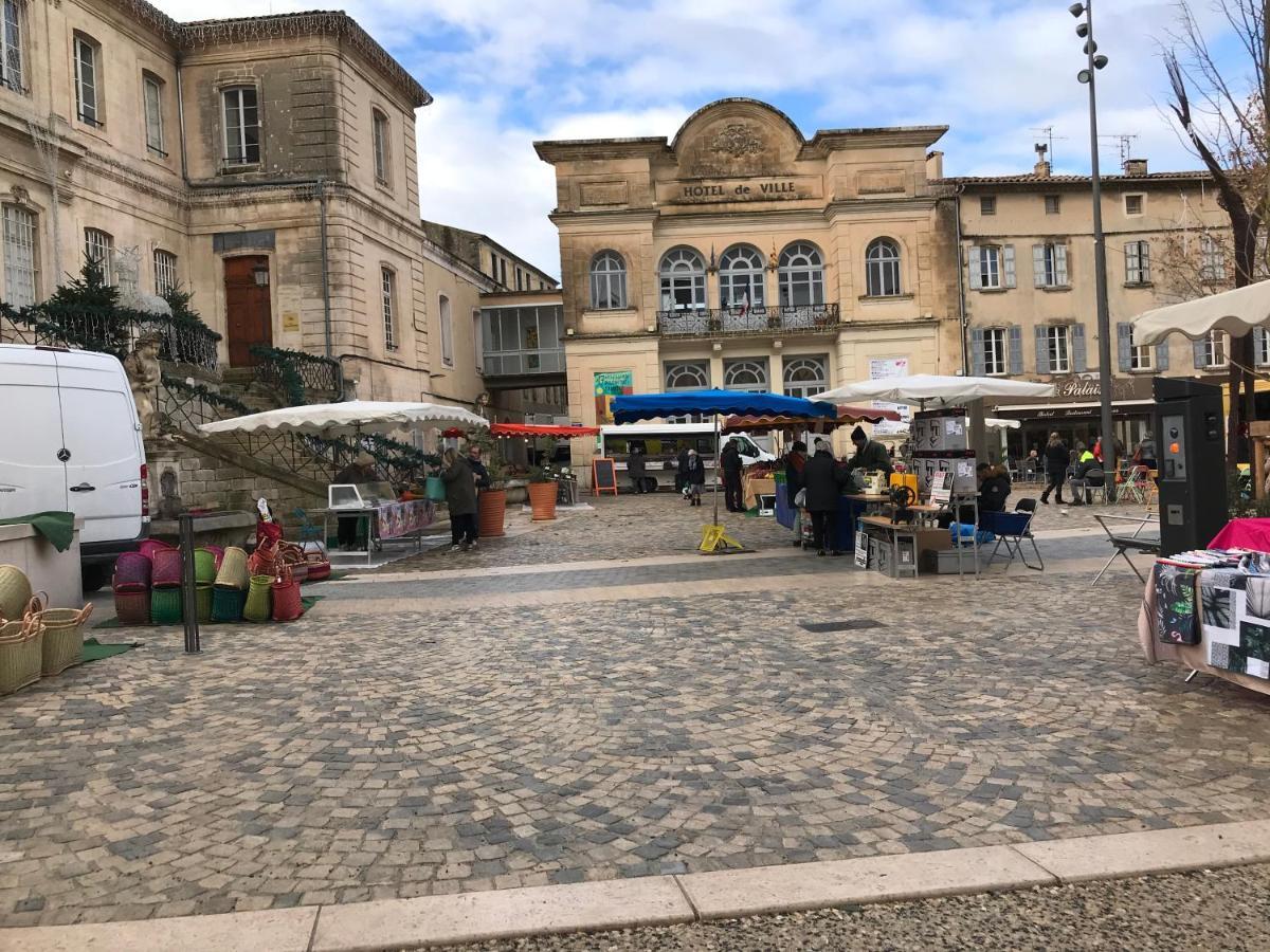 אפט Appartement En Plein Centre Ville מראה חיצוני תמונה